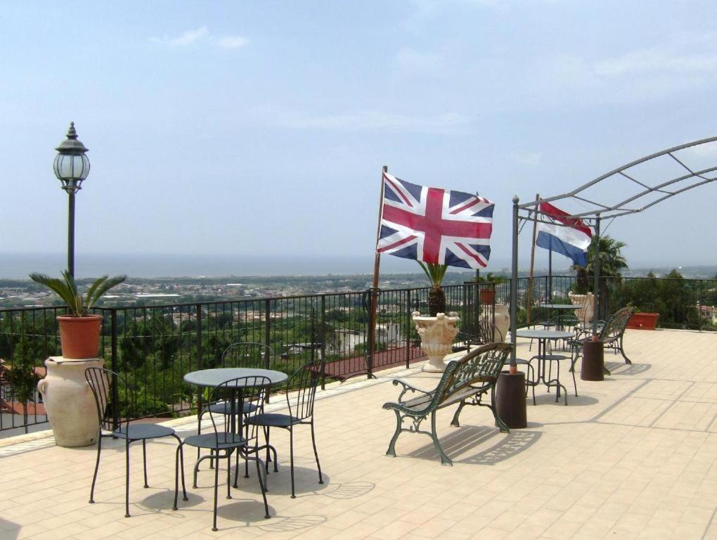 Hotel Casafort Поццуоли Экстерьер фото
